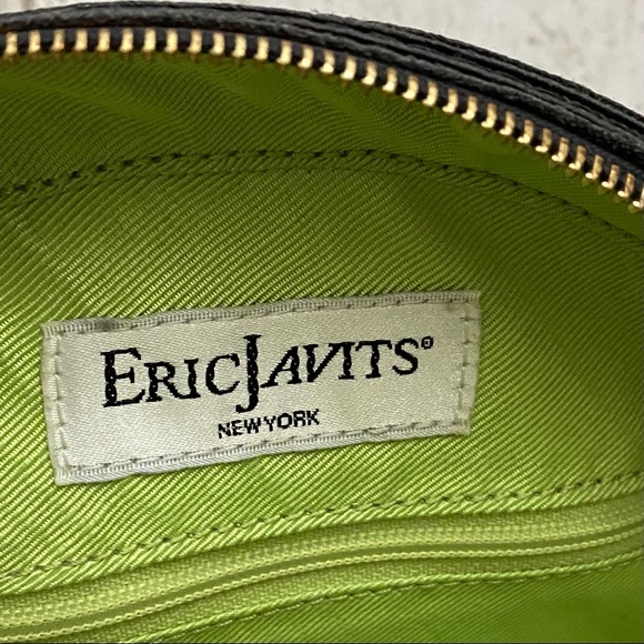 ERIC JAVITS Black Straw Woven 7.5” Round Wristlet - Picture 12 of 16